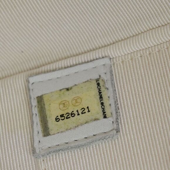 Chanel Wild Stitch White Leather Shoulder Bag (Pre-Owned) - Picture 7 of 12